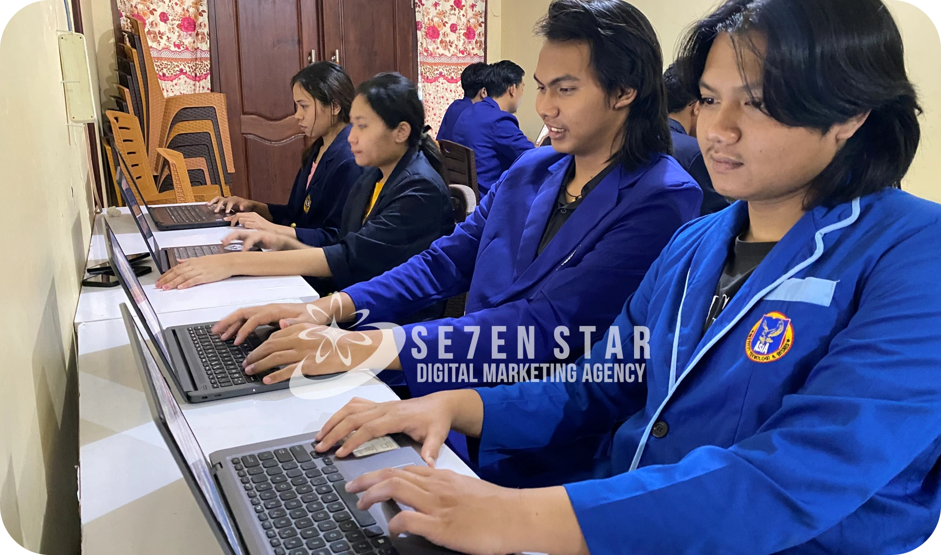 Contoh proyek website kustom 3